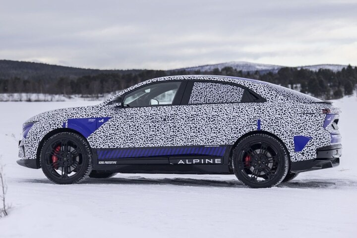 Alpine A390