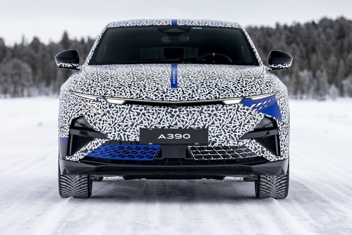 Alpine A390