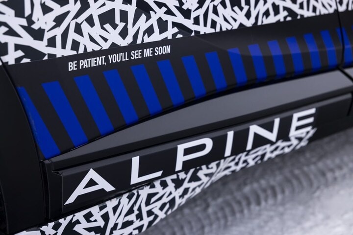 Alpine A390