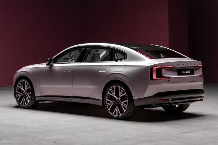 Volvo ES90