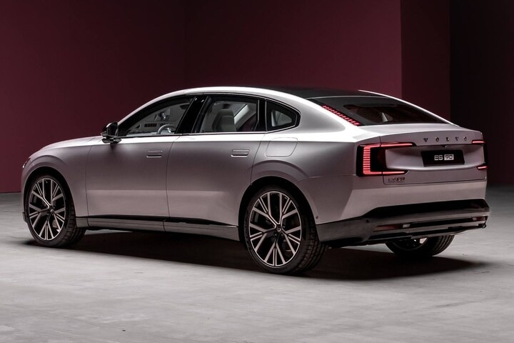 Volvo ES90