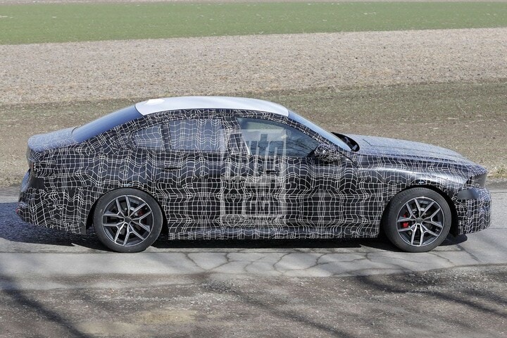 BMW 5-serie facelift spyshots
