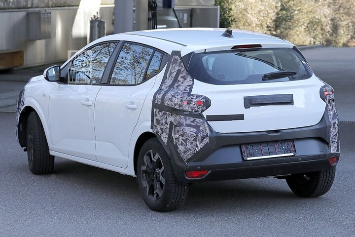 Spyshots Dacia Sandero