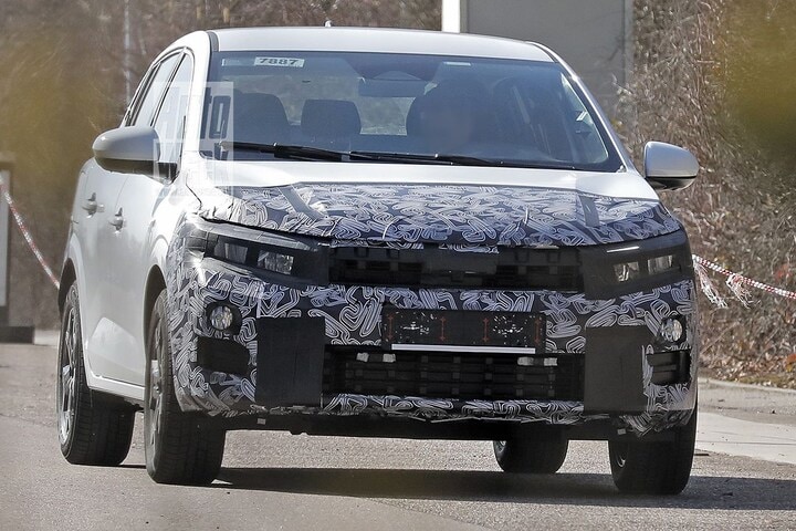 Spyshots Dacia Sandero