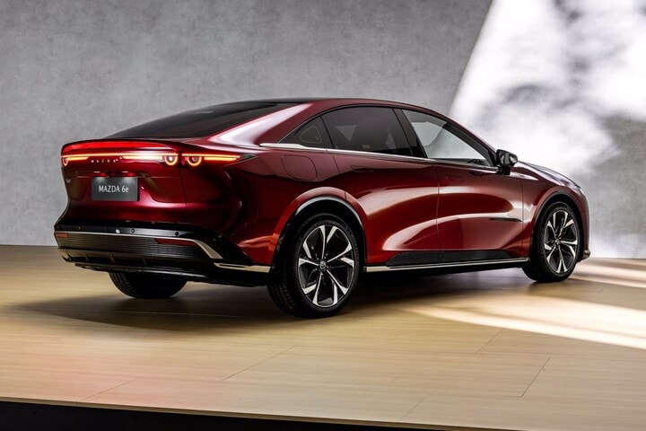 Mazda 6e