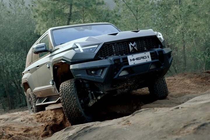 MHero 1