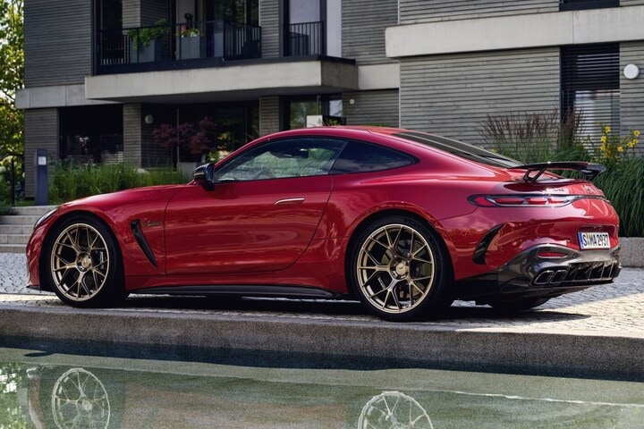 Mercedes-AMG GT 63 S E Performance