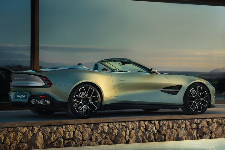 Aston Martin Vanquish Volante
