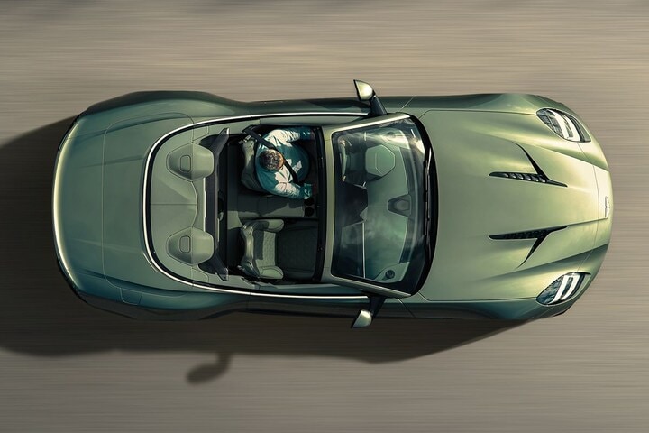 Aston Martin Vanquish Volante