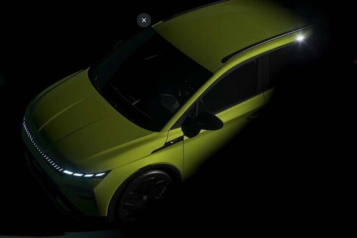 Skoda Elroq teaser