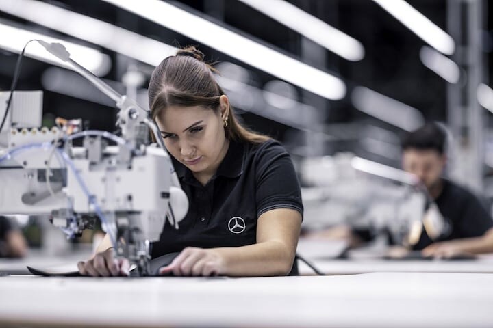 Mercedes-Benz Manufaktur Studio