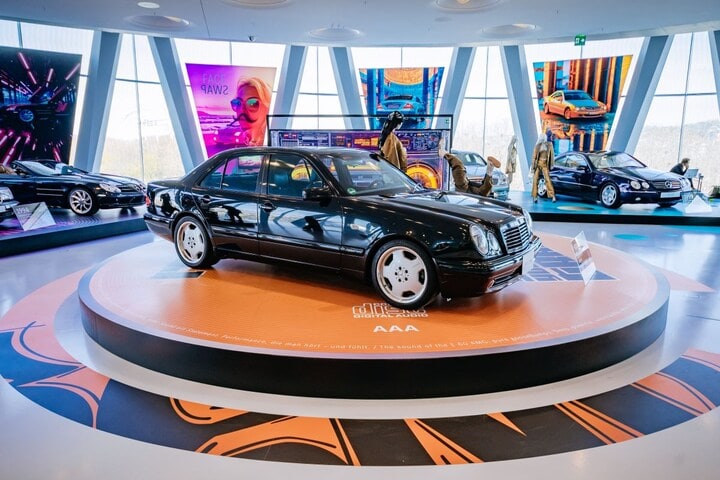Mercedes-Benz millennial-auto's