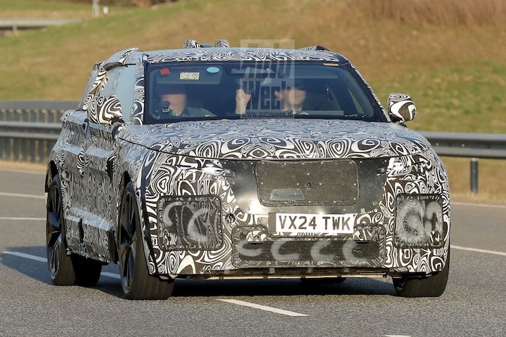 Range Rover Velar spyshots