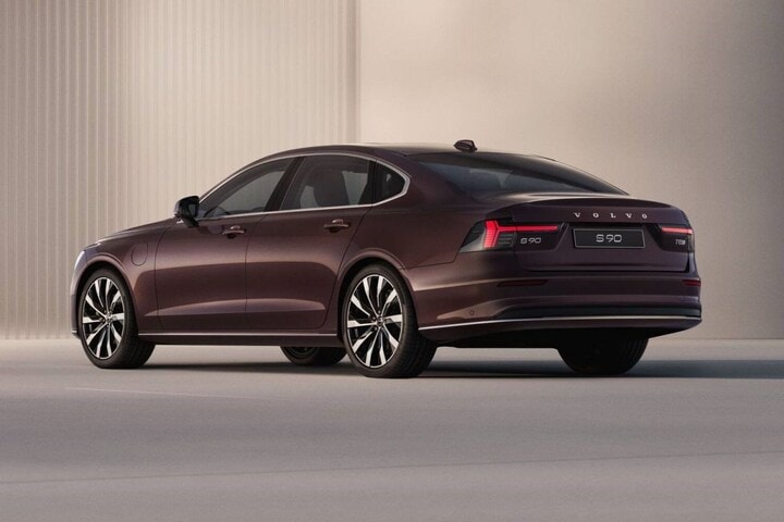 Volvo S90