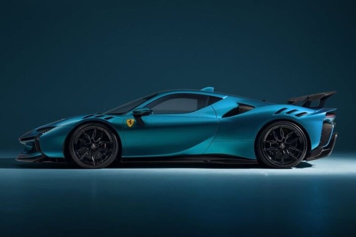 Novitec Ferrari SF90 XX Stradale
