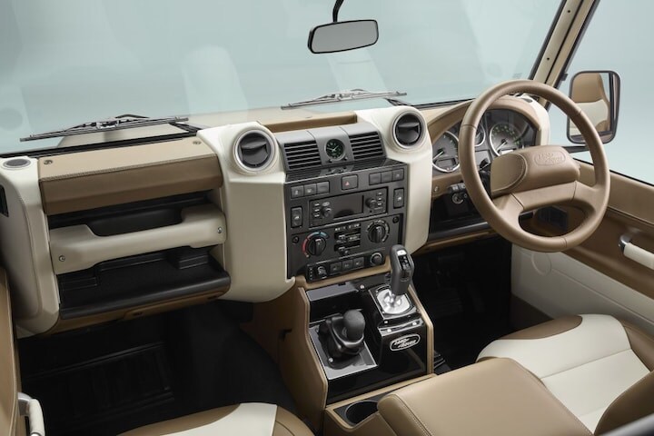 Land Rover Classic Defender V8 Soft Top 