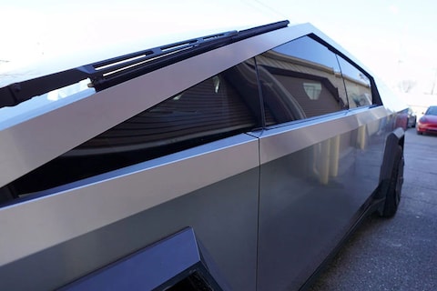 Cybertruck-rijders betalen €300 voor het verwijderen van de buitenspiegels