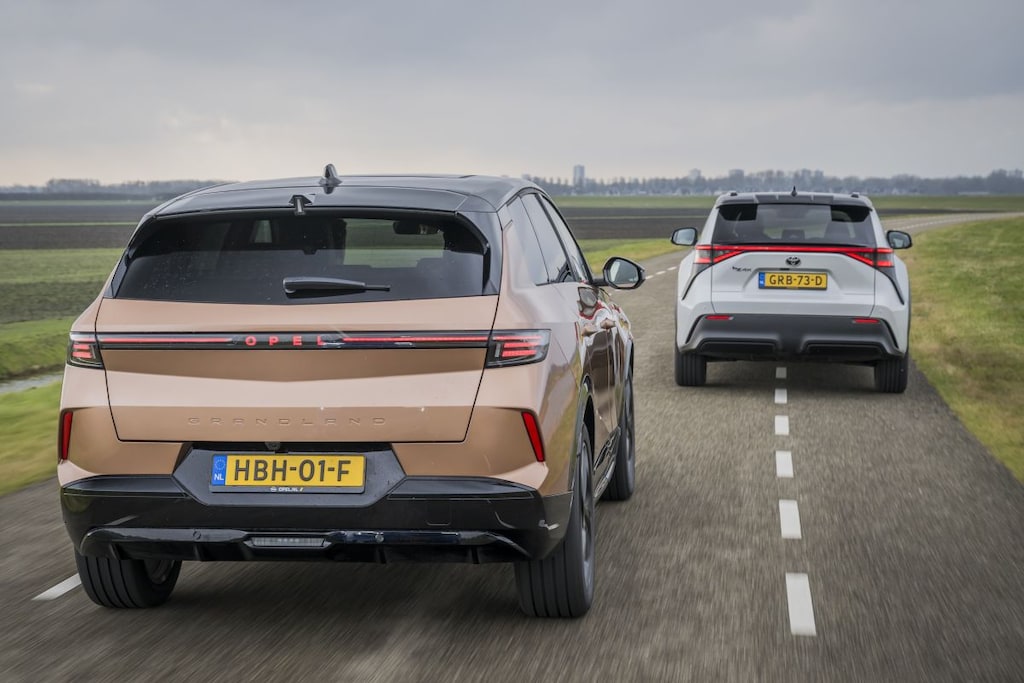 Opel Grandland Electric vs. Toyota bZ4X