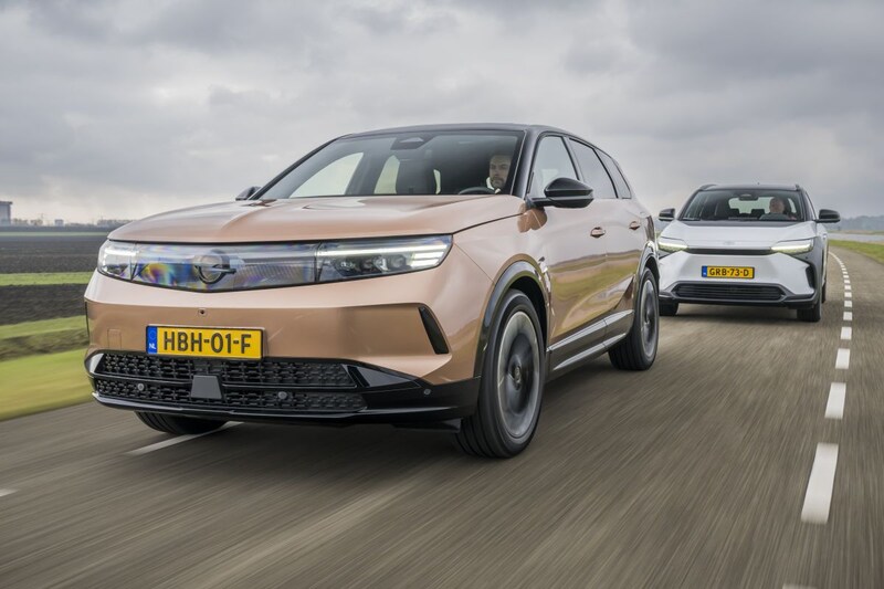 Opel Grandland Electric vs. Toyota bZ4X