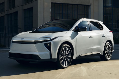 De Toyota bZ4X verliest de helft van zijn naam in de VS