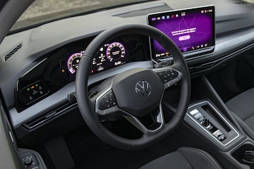 Volkswagen Golf dashboard