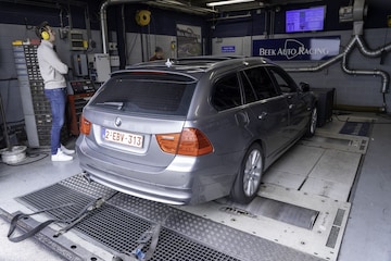BMW 330d Touring