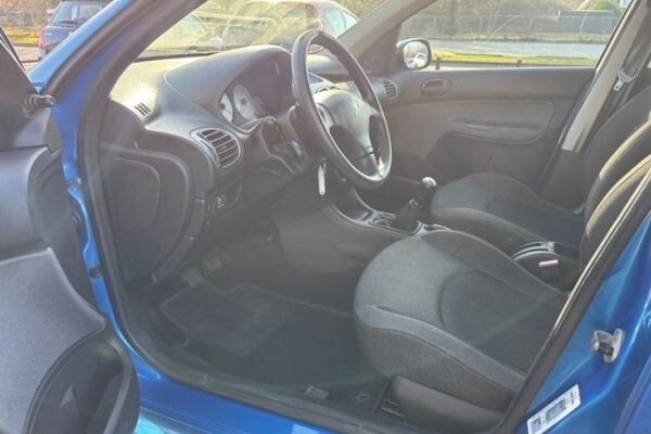 Peugeot 206