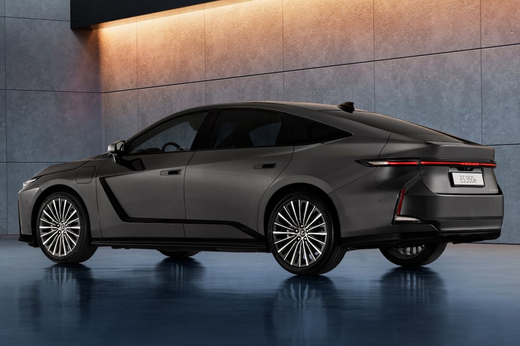 Lexus ES