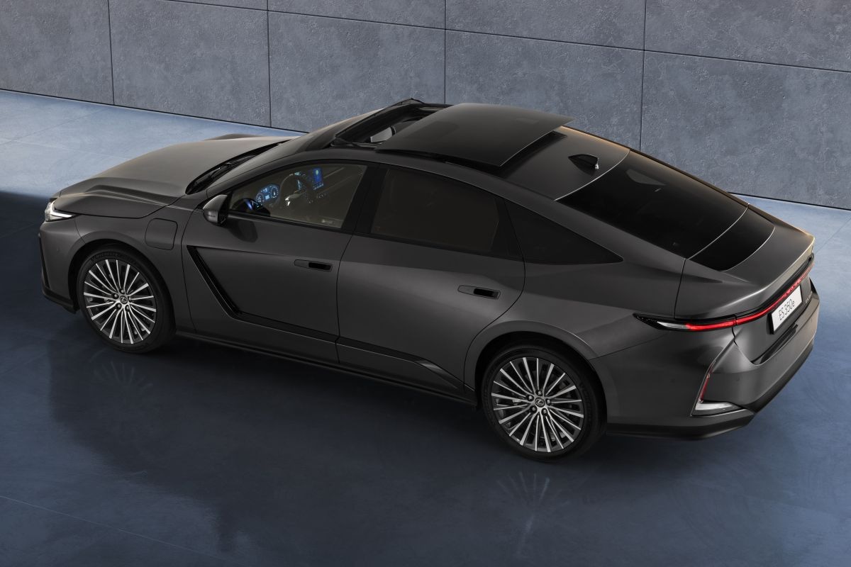 Lexus ES