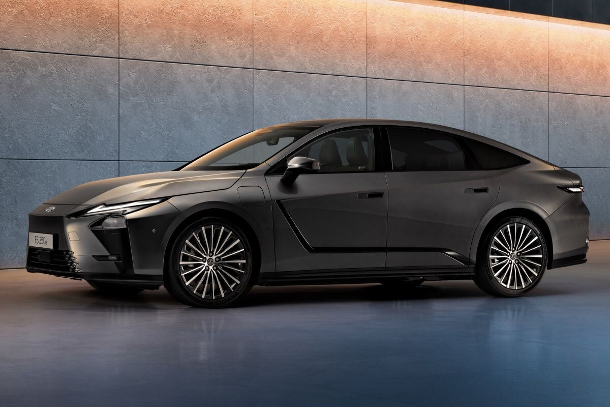 Lexus ES