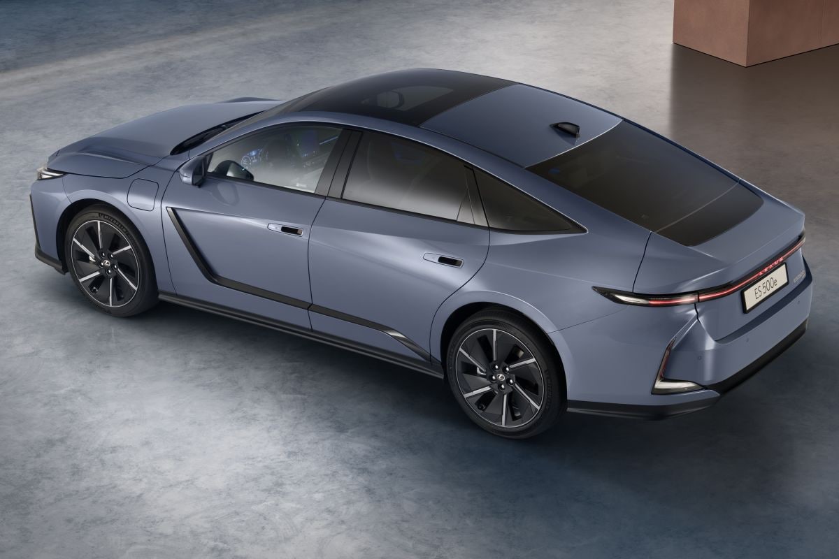 Lexus ES 500e