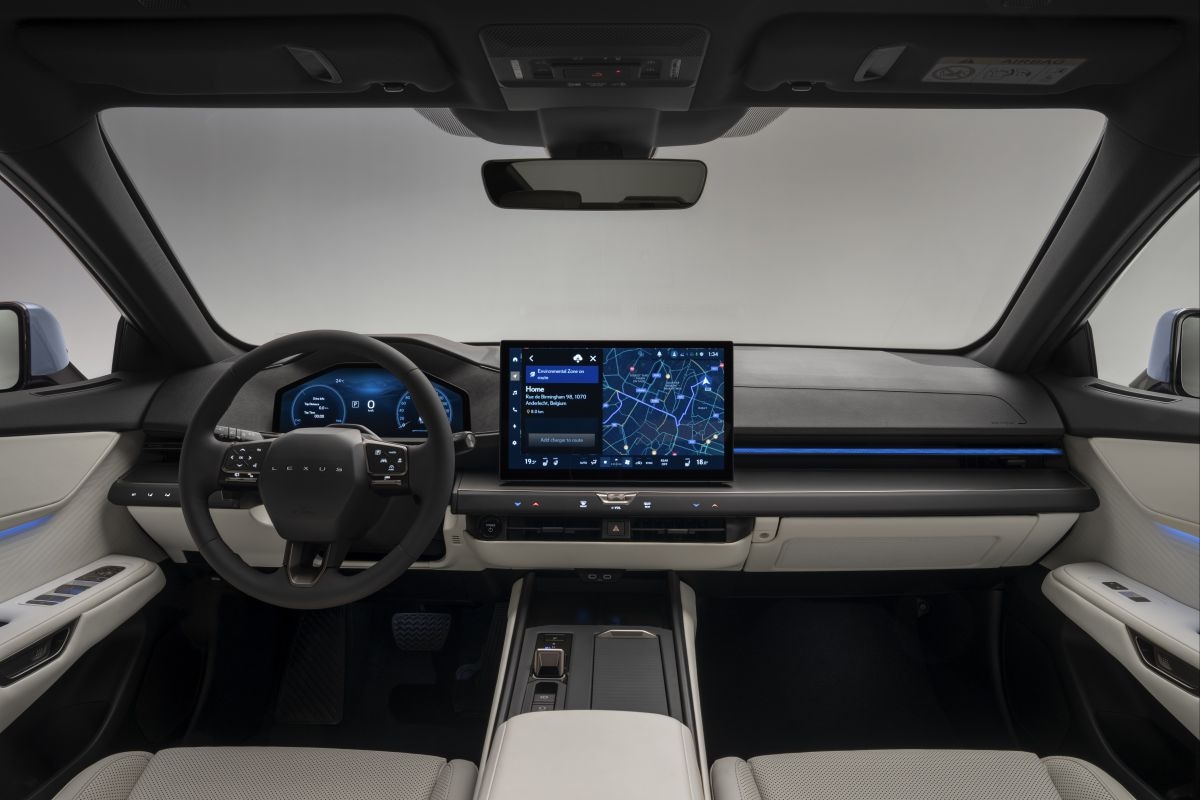 Lexus ES 500e