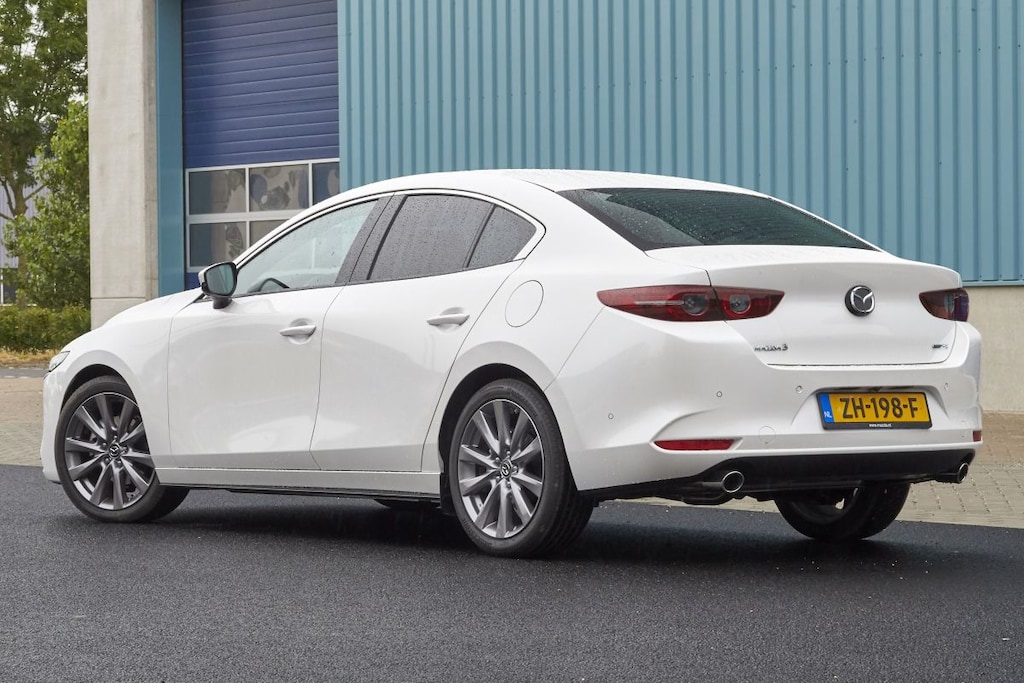 Mazda 3 Sedan