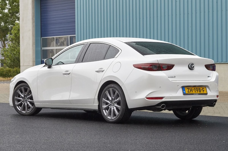 Mazda 3 Sedan