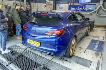 Opel Astra OPC