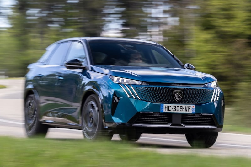 Peugeot e-3008 325 Dual Motor (2025) exterieur