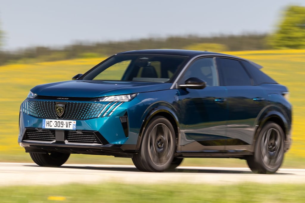 Peugeot e-3008 325 Dual Motor (2025) exterieur