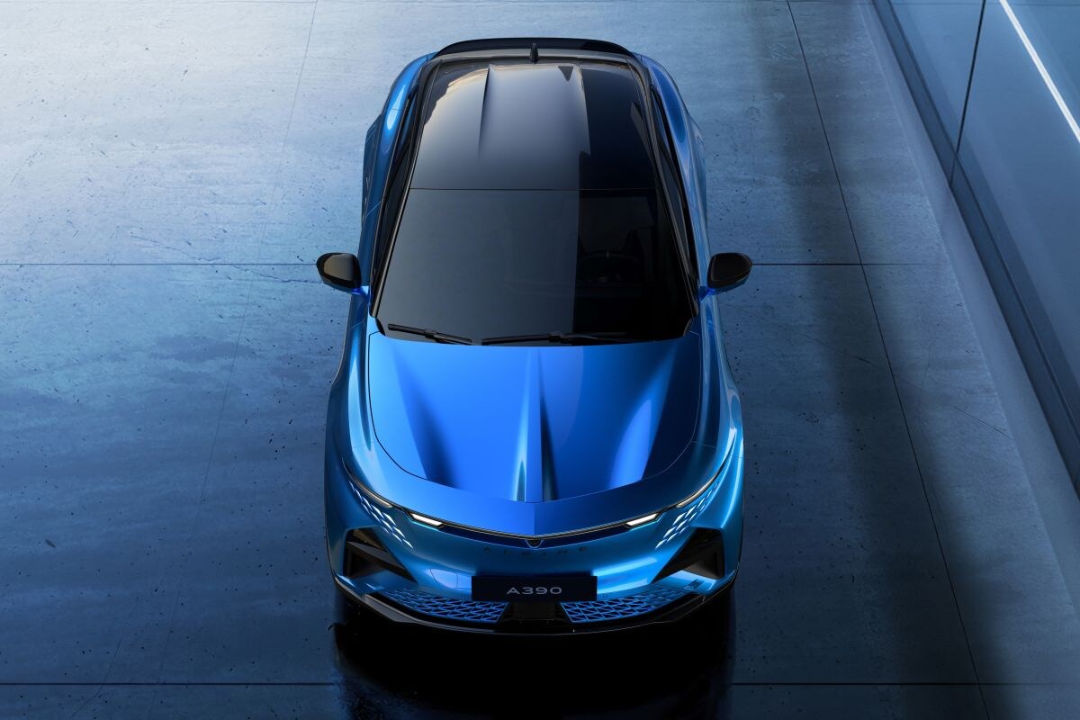 Alpine A390