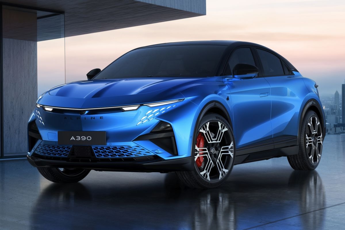 Alpine A390