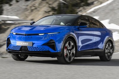 Alpine A390