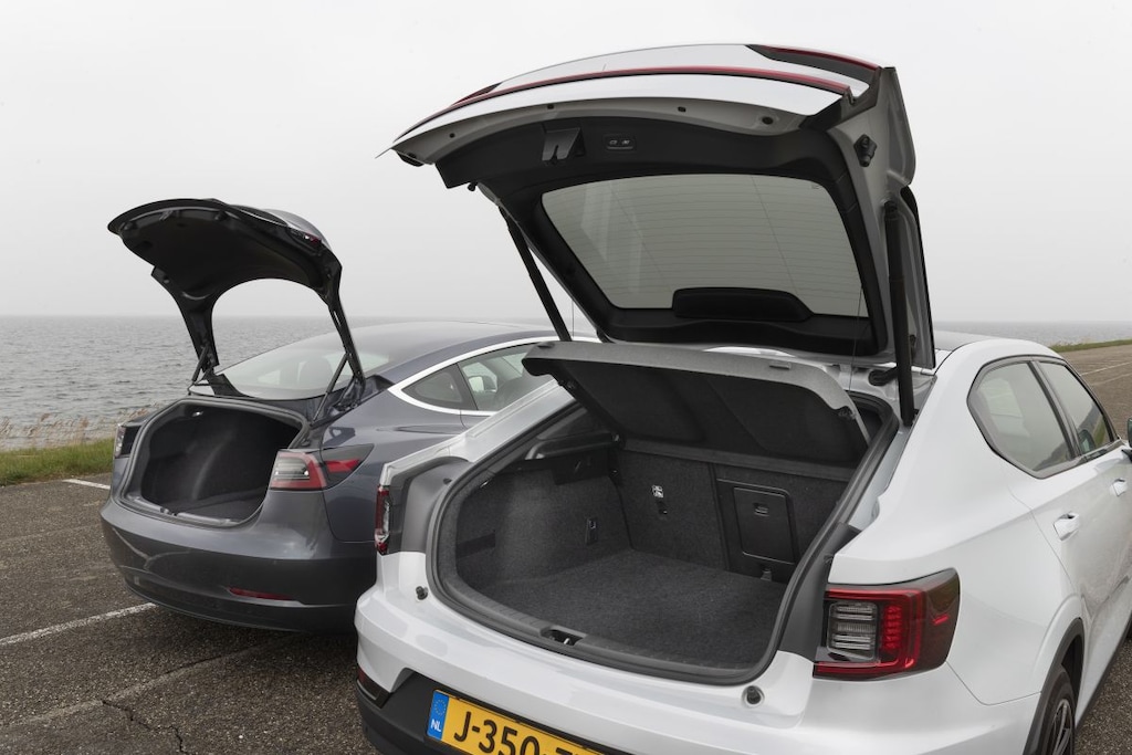 occasiondubbeltest Tesla Model 3 vs Polestar 2