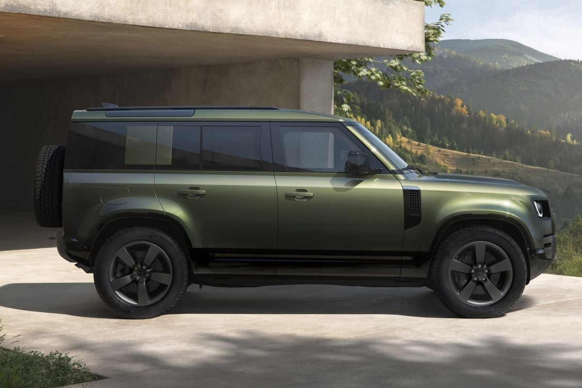 Land Rover Defender