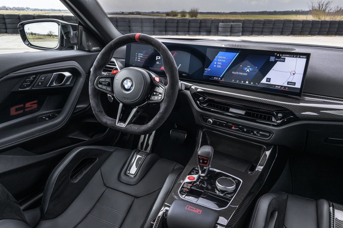 BMW M2 CS
