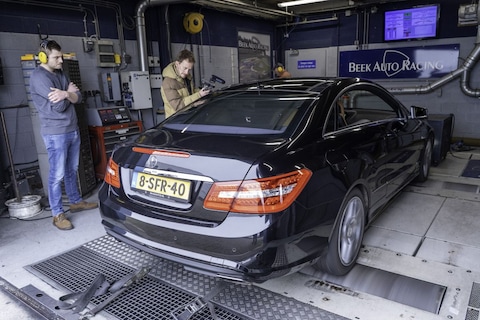 Mercedes-Benz E 500 Coupé (2012) - Op de Rollenbank