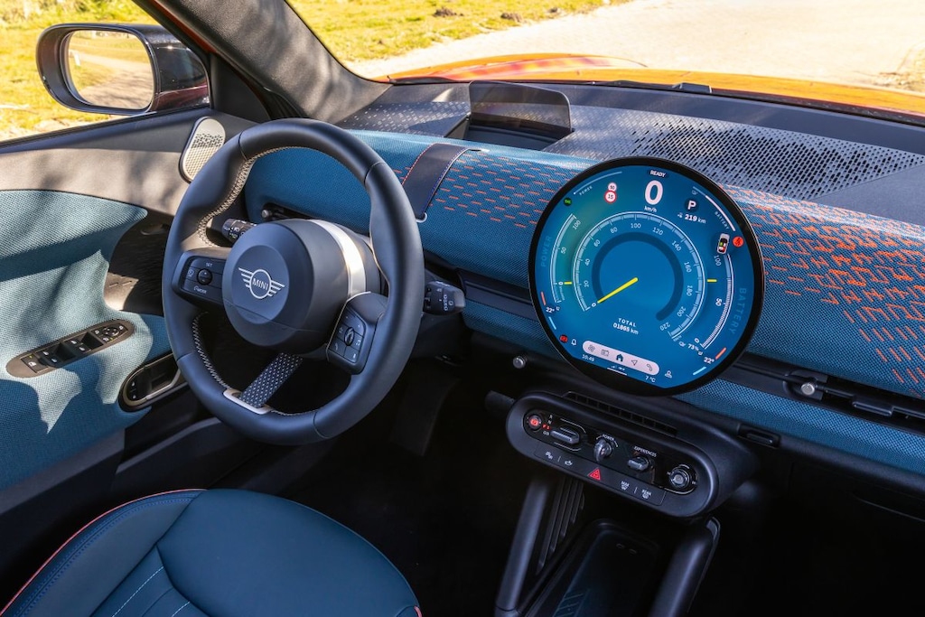 Dubbeltest Mini Aceman Volvo EX30