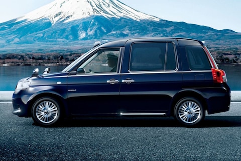 Slimme, praktische en bijzondere Toyota nu nog slimmer