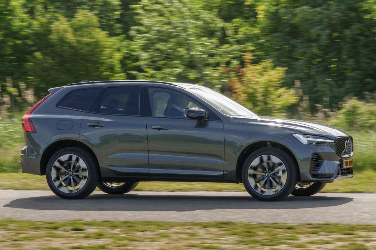 Volvo XC60 2025 - exterieur
