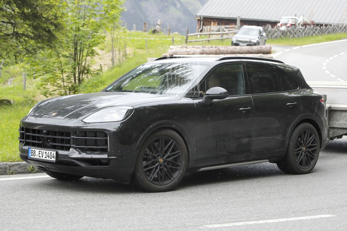 Porsche Cayenne spyshots