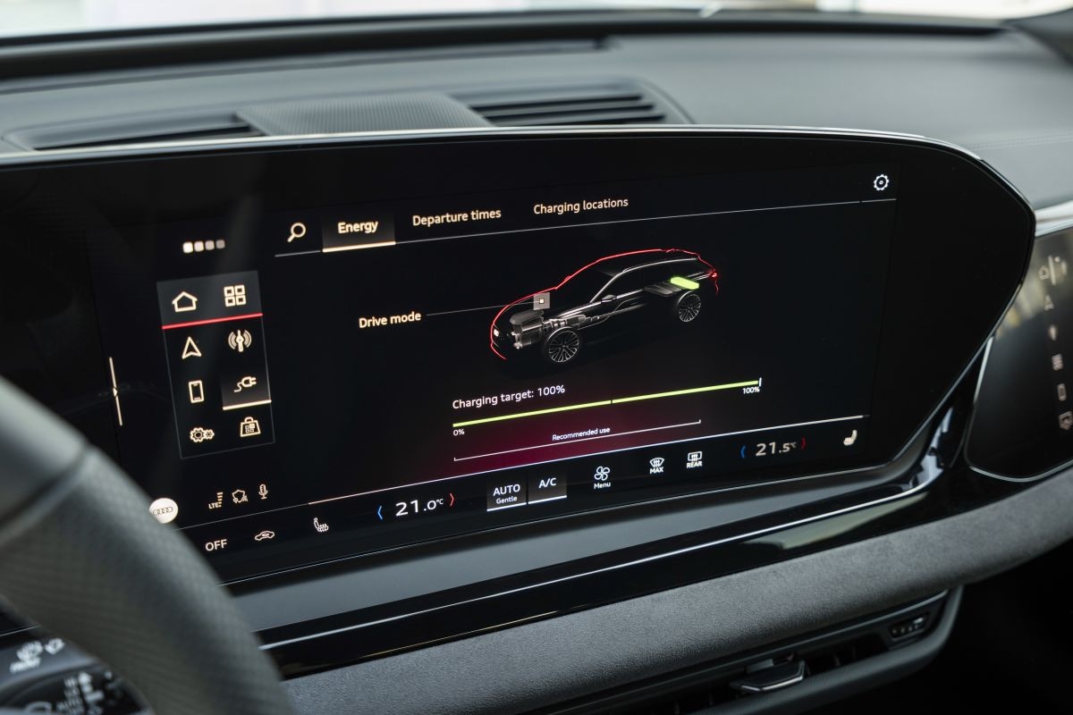 Audi A5 e-Hybrid 2025
