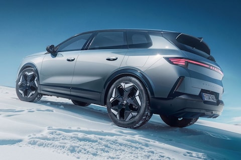 Opel Grandland Electric AWD: topversie met 325 pk geprijsd